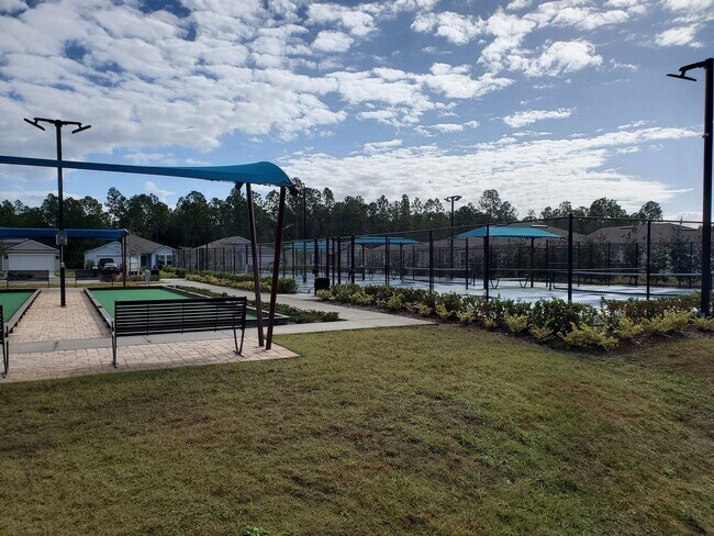 Building Photo - Welcome to this beautiful 3-bedroom, 2-bathroom home located in the heart of Bunnell!!