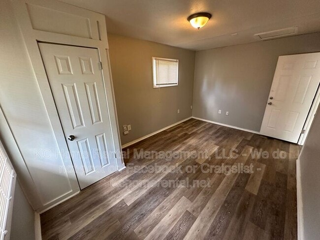 Building Photo - 10812 Newton Ave