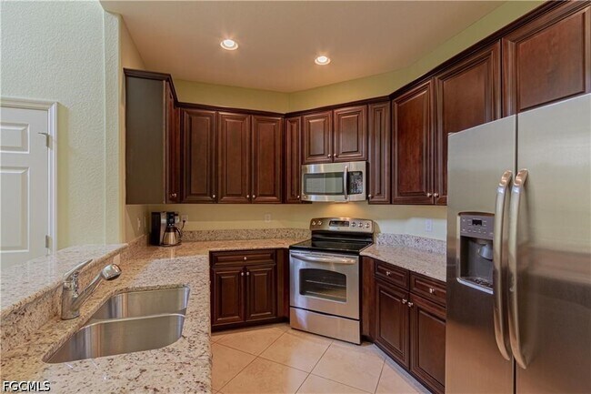 Building Photo - 8753 Melosia St
