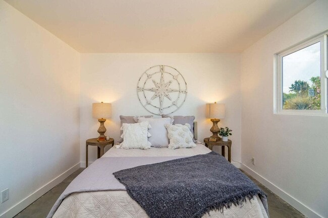 Building Photo - 61455 Adobe Dr