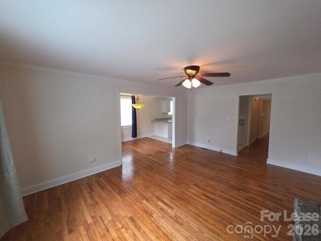 Building Photo - 356 Melbourne Ct