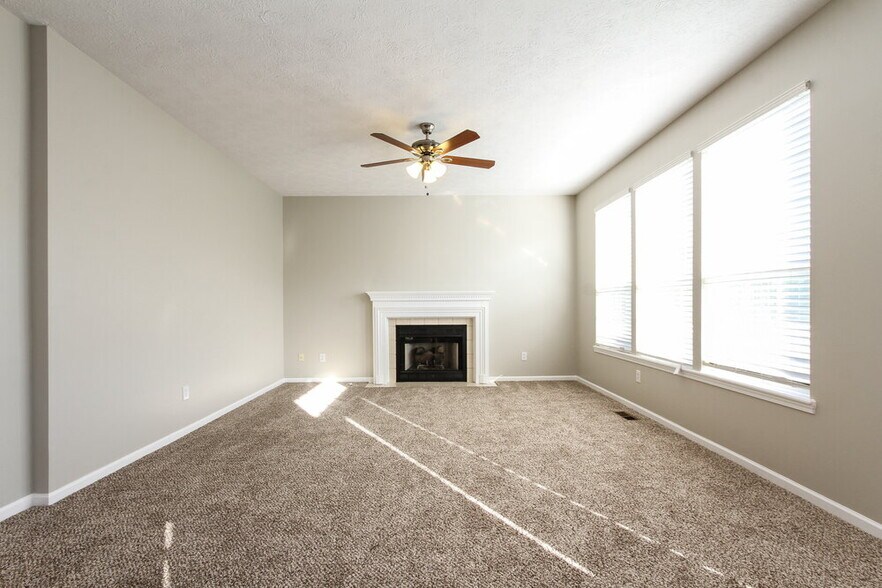 Building Photo - 8339 Glen Highlands Dr
