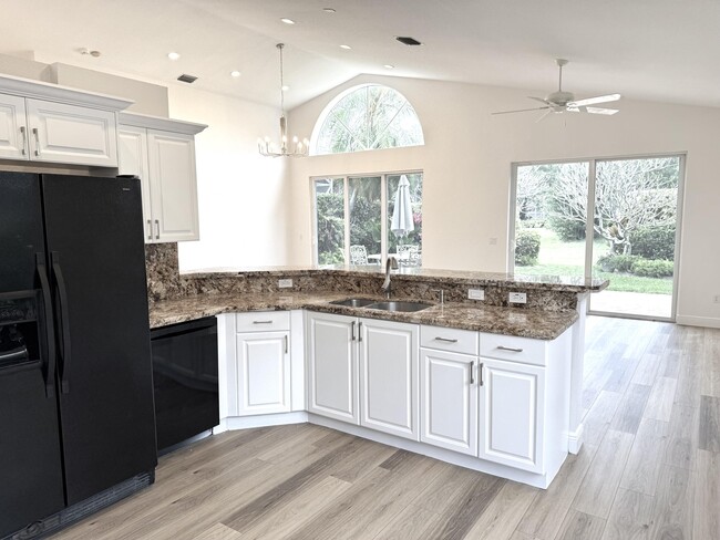 Building Photo - 7575 Doubleton Dr