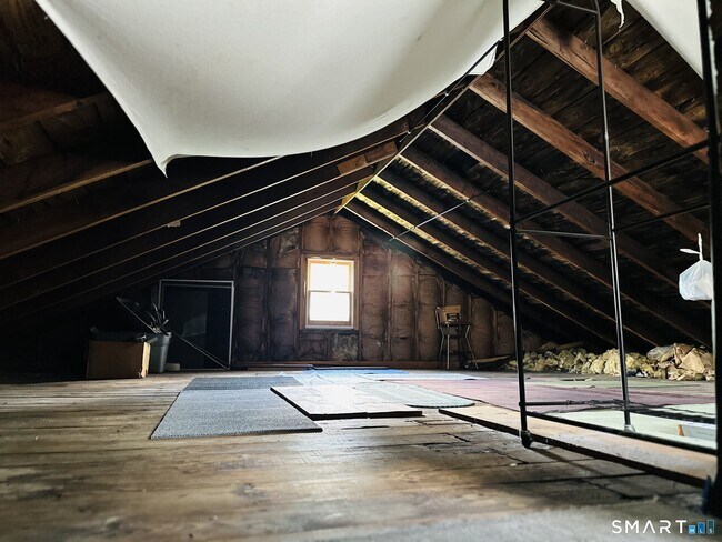 Building Photo - 18 Springside Ave