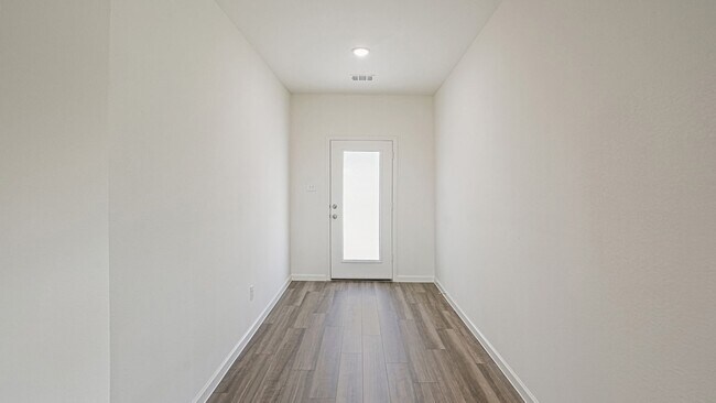 Building Photo - 6088 Mojave Dr