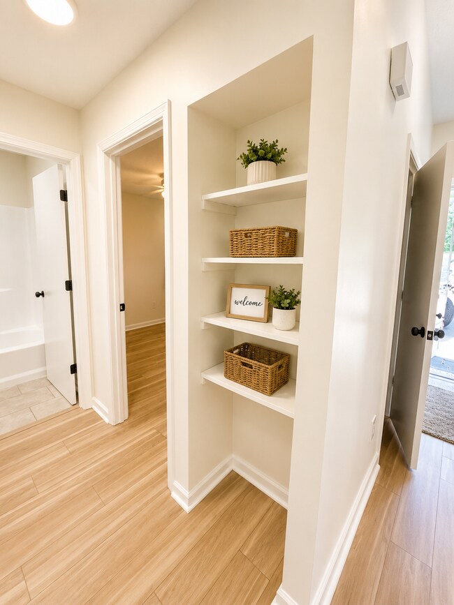 Building Photo - 373 Tinkerview Dr