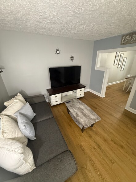 Building Photo - 4823 E Michigan St