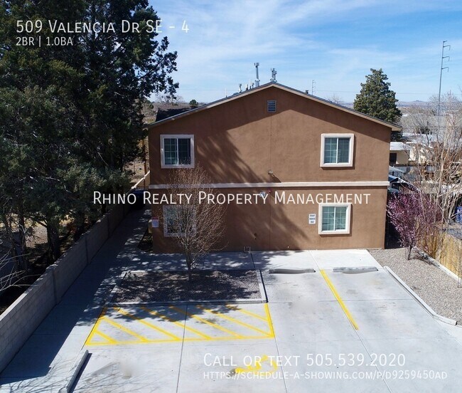 Building Photo - 509 Valencia Dr SE