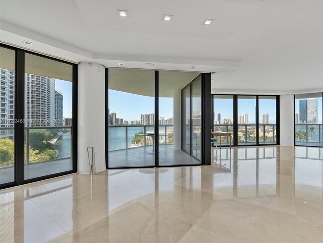 Building Photo - 4000 Island Blvd