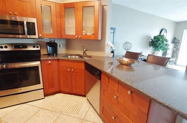 Building Photo - 133 N Pompano Beach Blvd