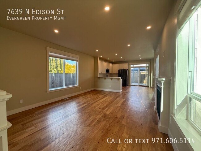 Building Photo - 7639 N Edison St