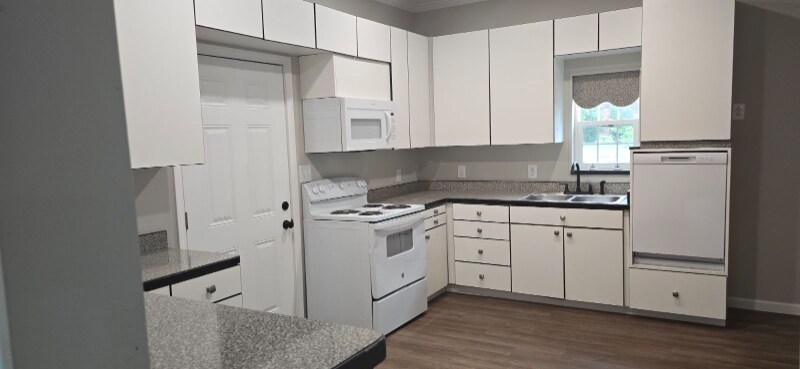 Building Photo - 105 S 3rd St