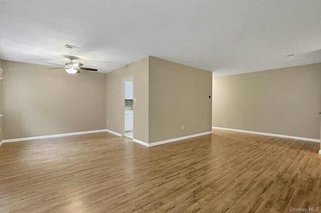 Building Photo - 214 Kennedy Dr