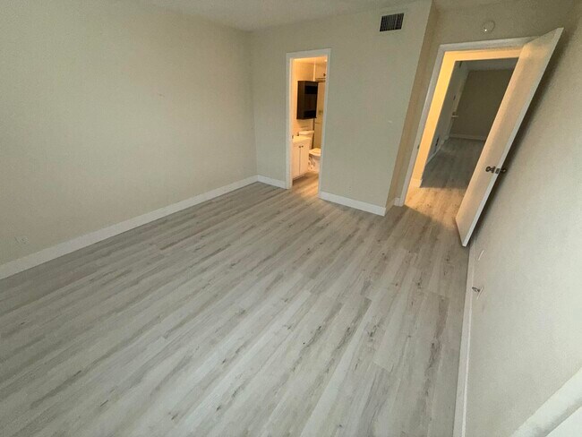 Building Photo - 4759 Sable Pine Cir