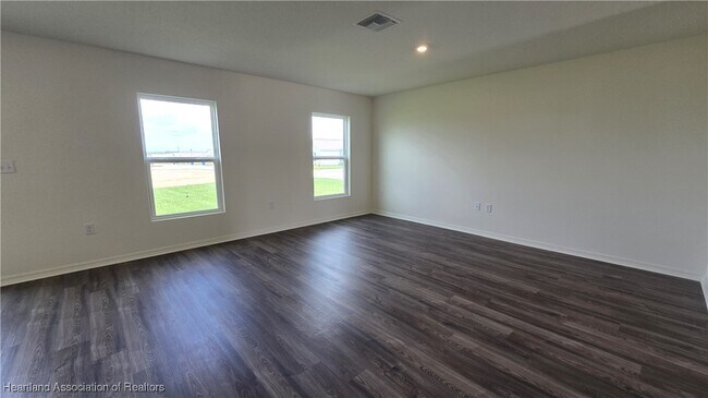 Building Photo - 1352 Stone Ridge Cir