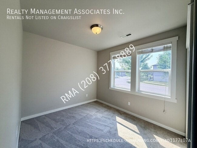 Building Photo - 3744 S Antler Ridge Ave