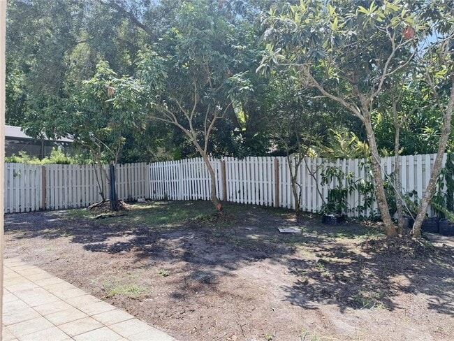 Building Photo - 5004 Alavista Dr