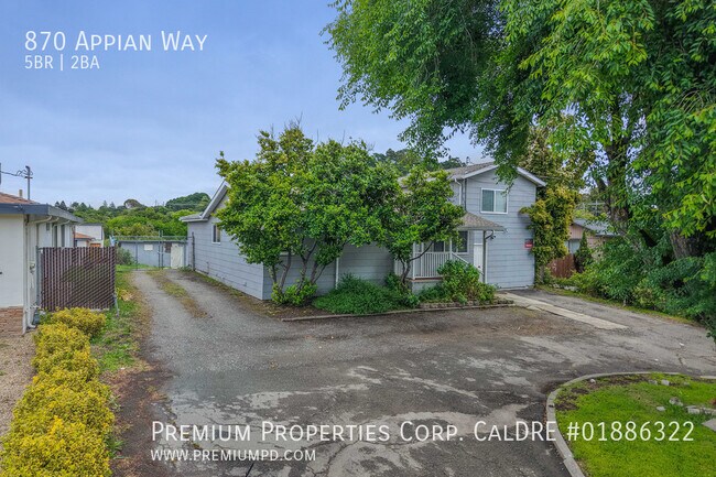 Building Photo - 870 Appian Way