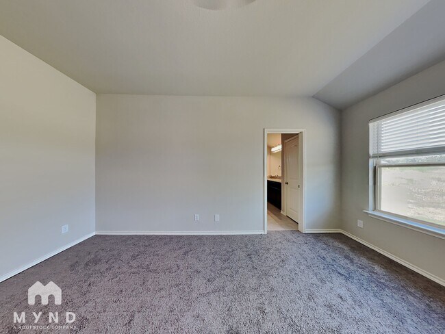 Building Photo - 3905 Chippewa Ct