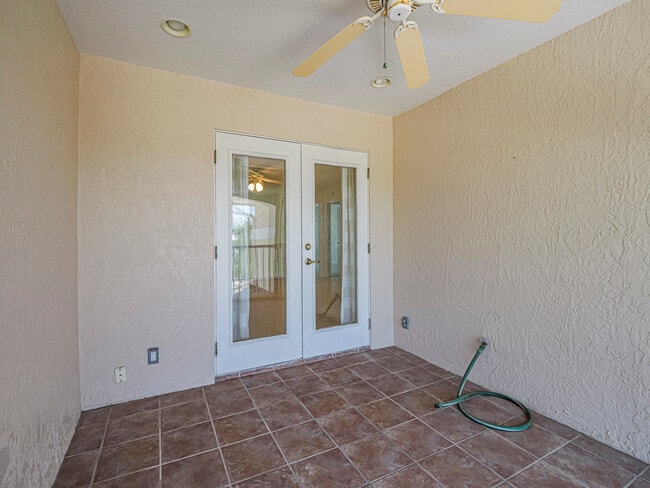 Building Photo - 915 Bahia Mar Rd