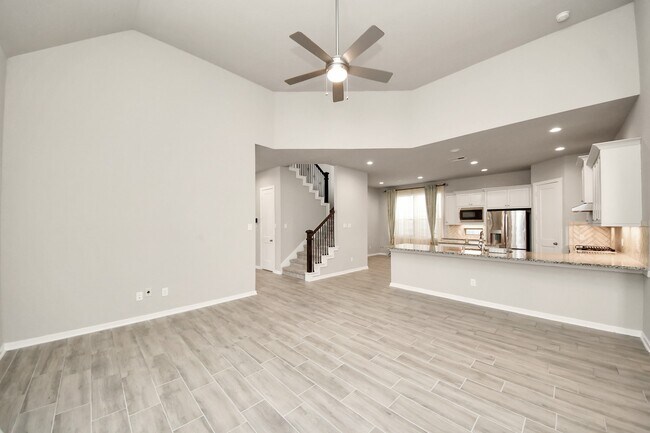 Building Photo - 24754 Levante Dr