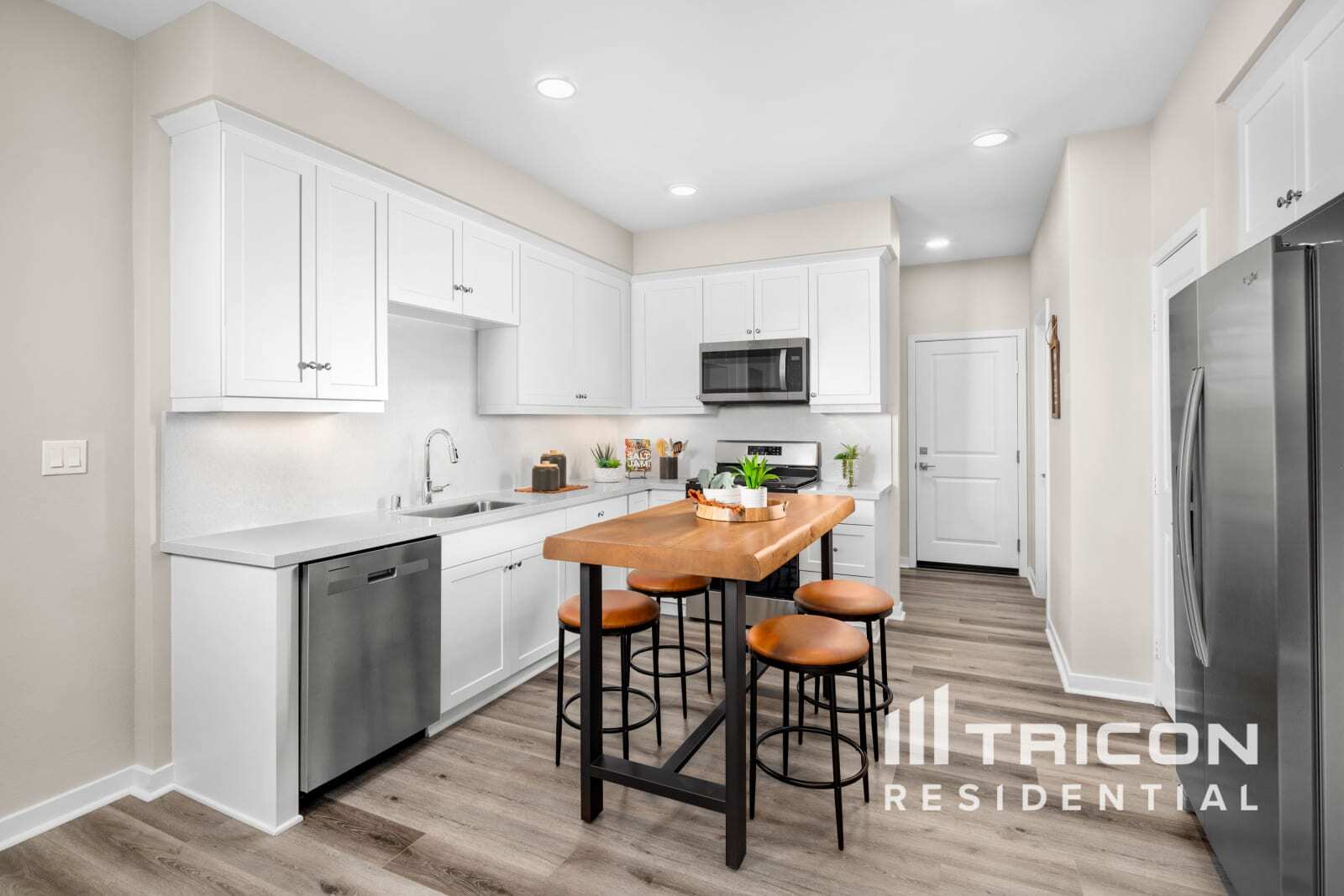 Building Photo - 24835 Padre Ct