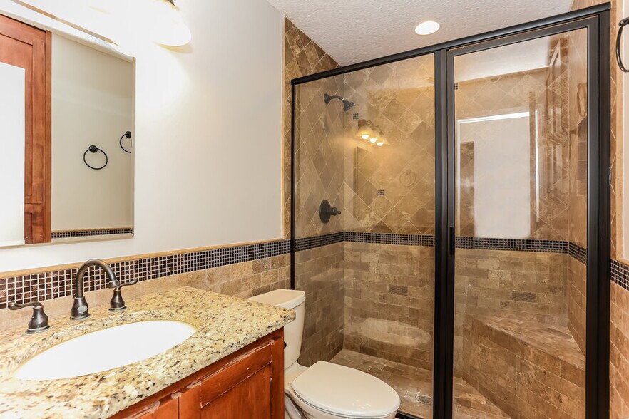 Building Photo - 2633 Grafton Dr