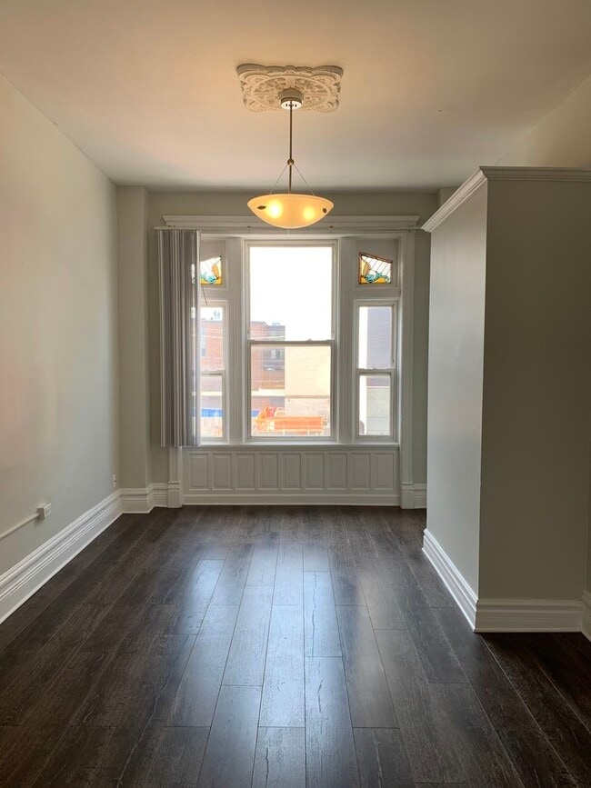 Building Photo - 1653 N Halsted St