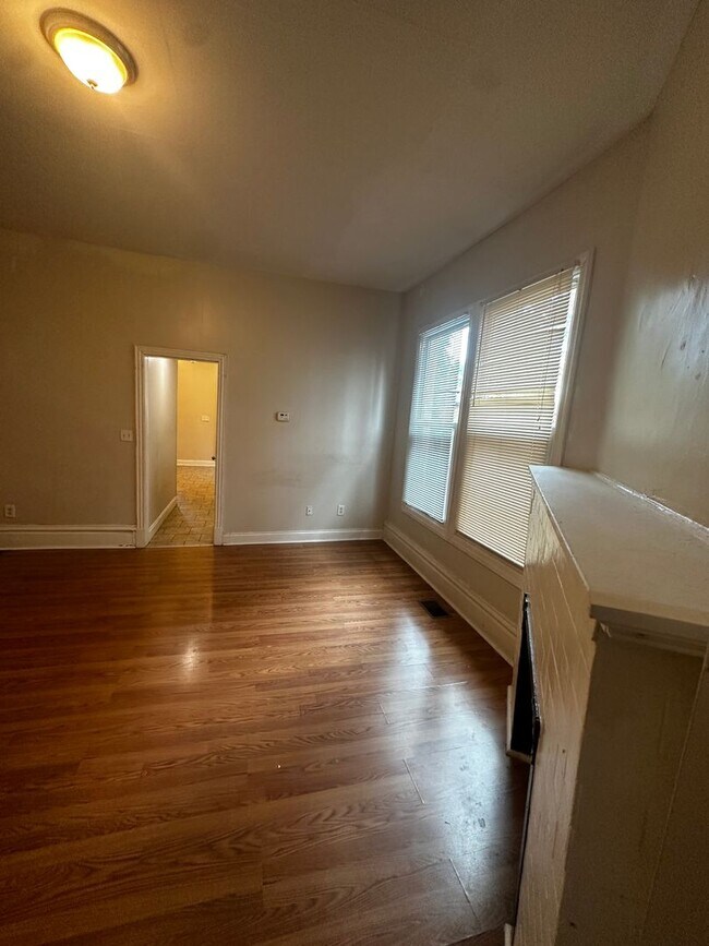 Building Photo - 7218 Meade St