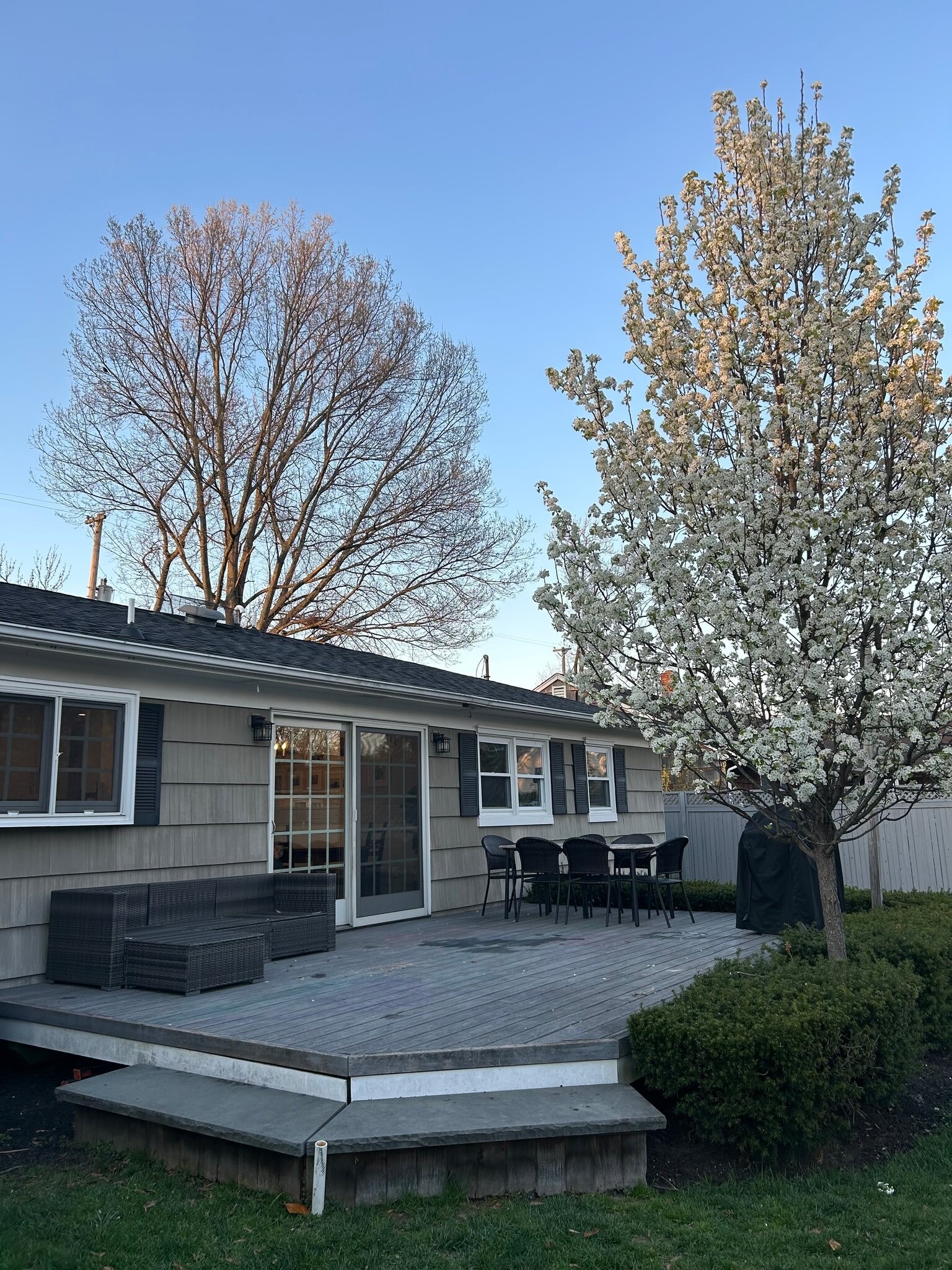 Building Photo - 46 Asbury Ave