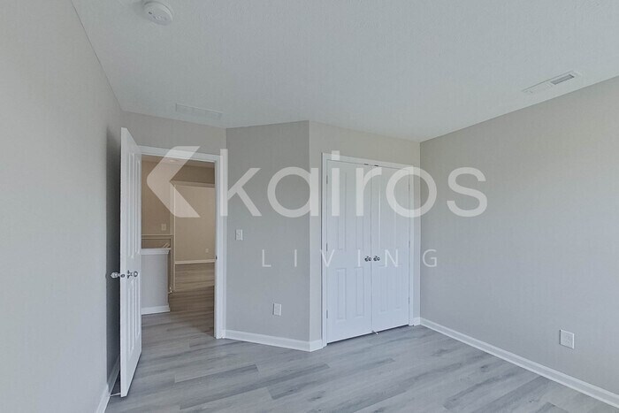 Building Photo - 10303 Deercrest Ln