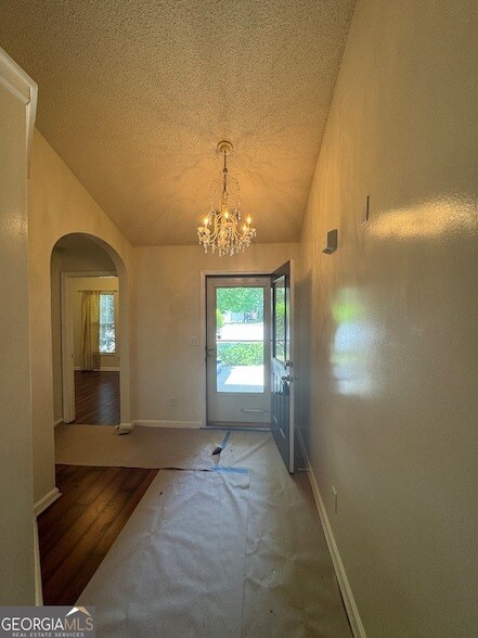 Building Photo - 1840 Arborwood Dr