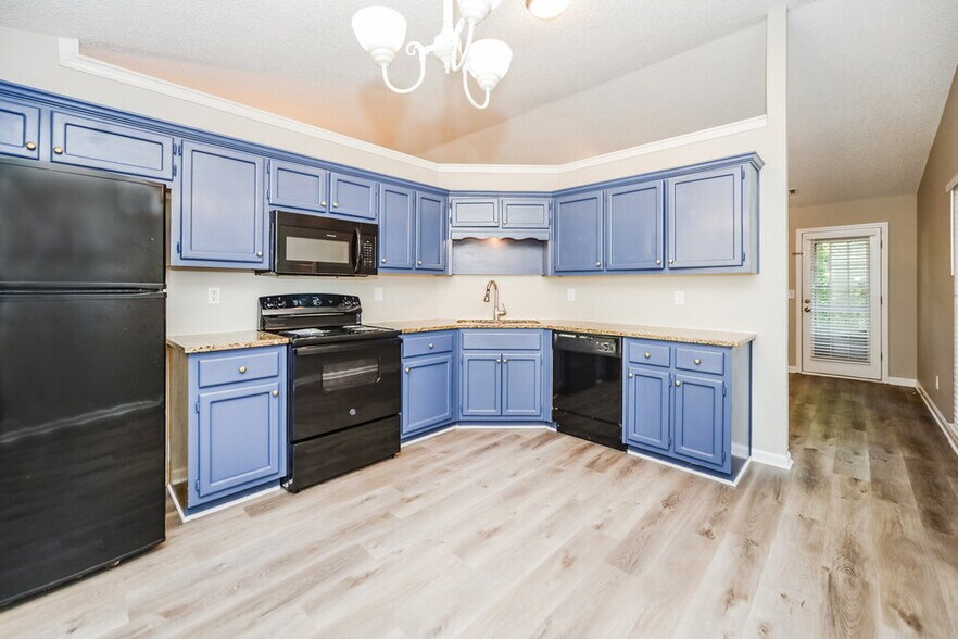 Building Photo - 2660 Windstream Way NW