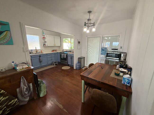 Building Photo - 3836 Pukalani Pl