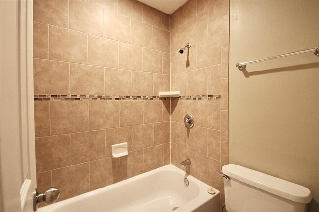Building Photo - 4504 Sojourner St
