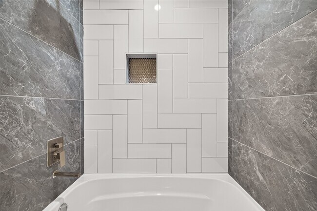 Building Photo - 10819 Oasis Dr