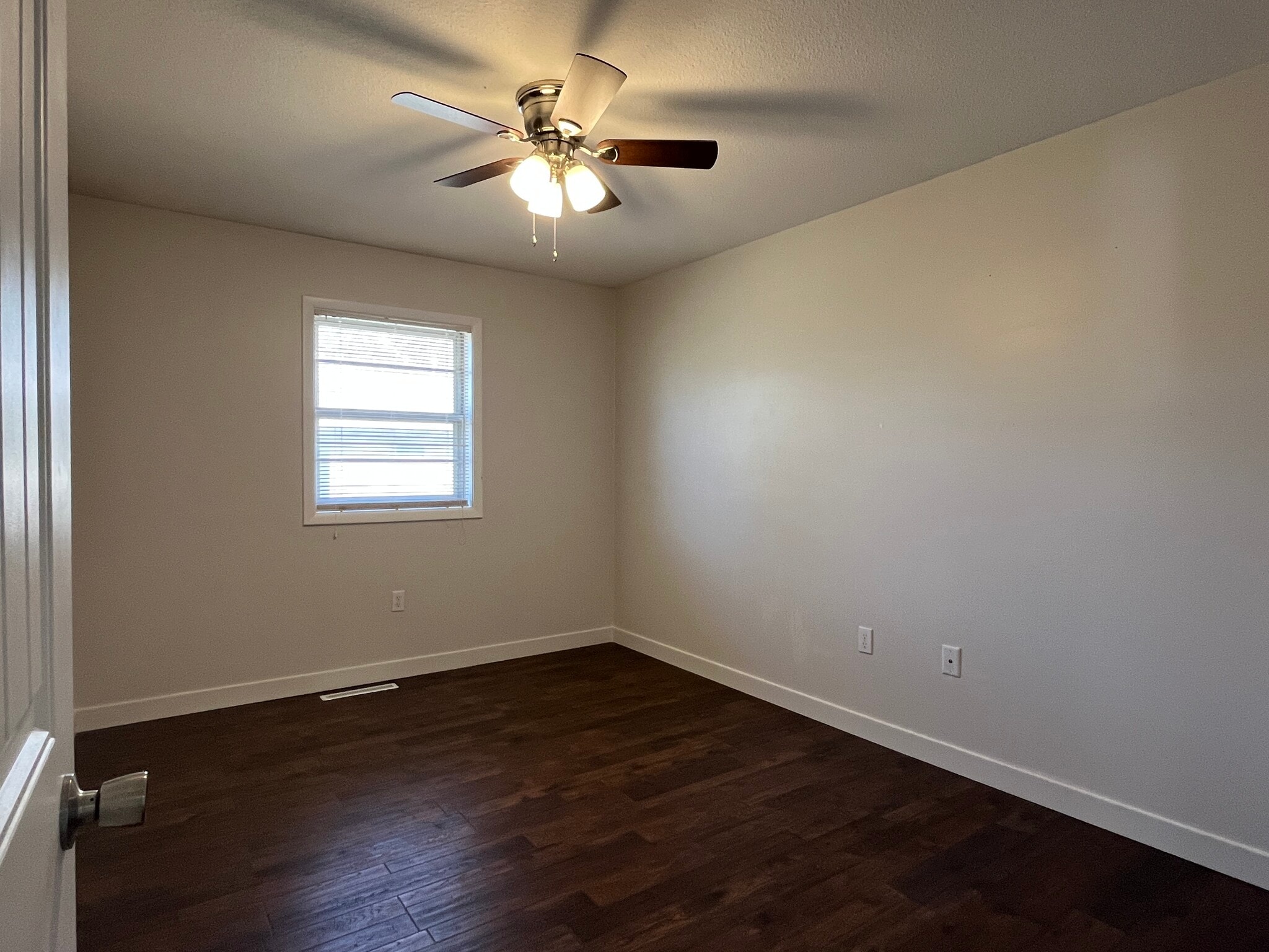 Bedroom 2 - 1618 E 3rd Ave