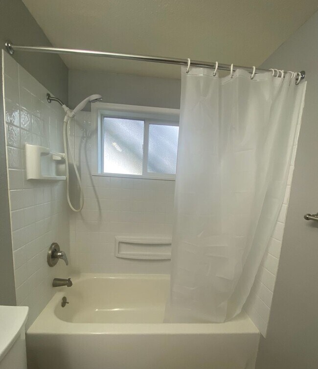 Building Photo - Countryside Apartments