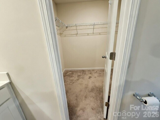 Building Photo - 193 Brentwood Dr