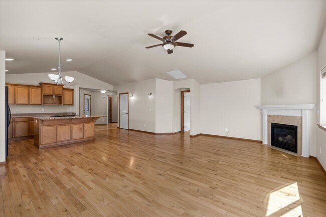 Building Photo - 1041 Compton Way