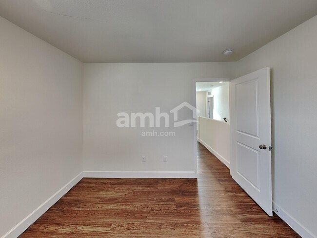 Building Photo - 4713 Tire Swing St