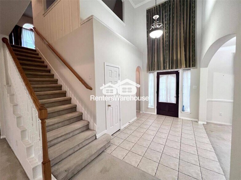 Building Photo - 5707 Windy Knoll Ln