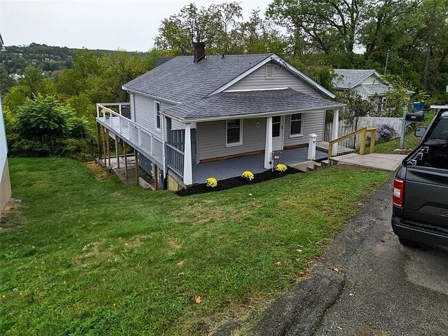 Building Photo - 586 Highland Ave