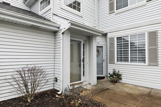 Building Photo - 240 Camel Bend Ct