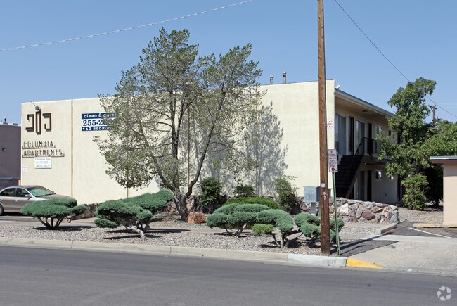 Apartments Near UNM - Columbia Apartments