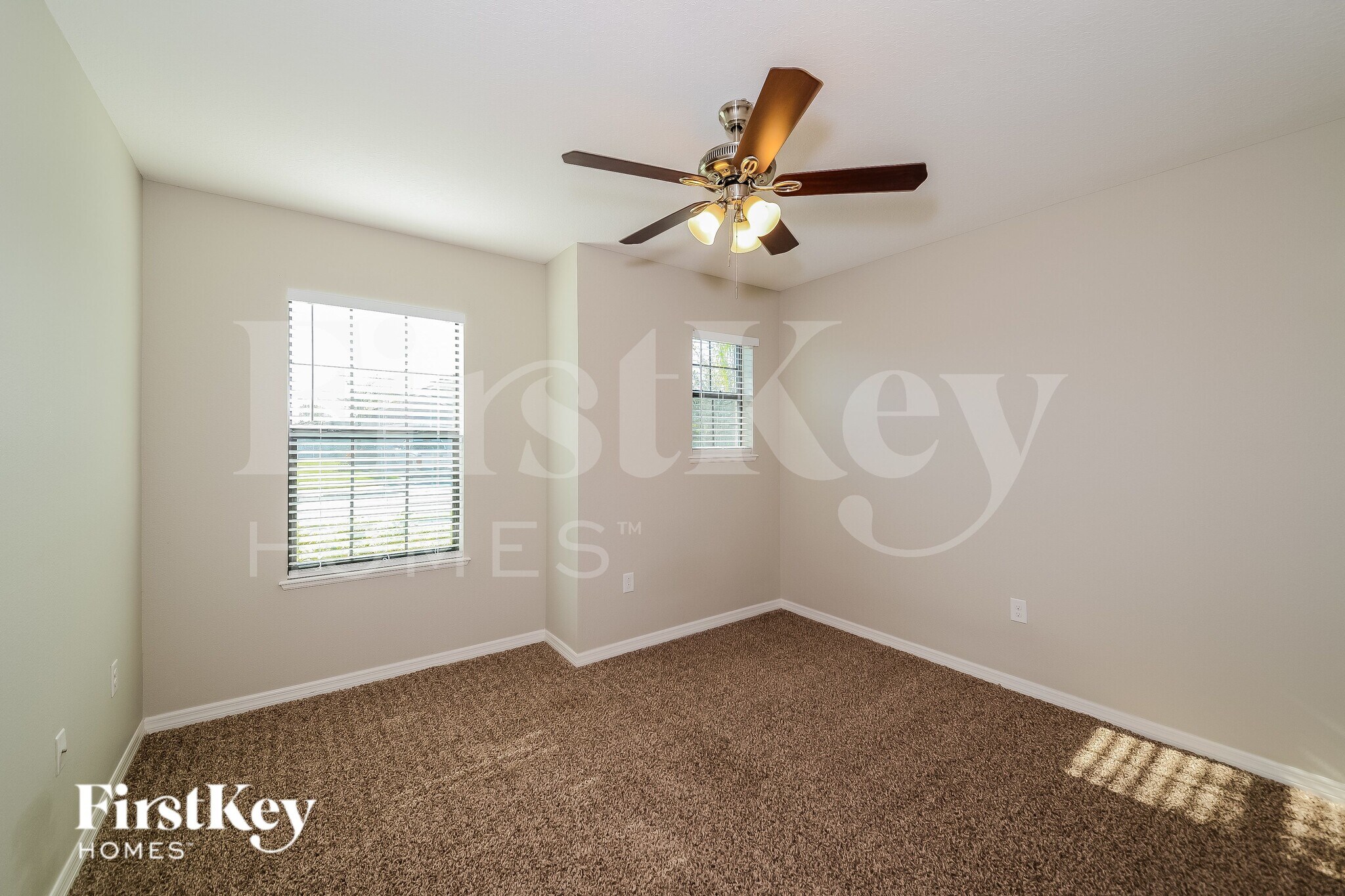 Building Photo - 3911 Willow Walk Dr