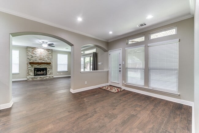 Building Photo - Beautiful 4 Bedroom Home in Sonoma Ranch