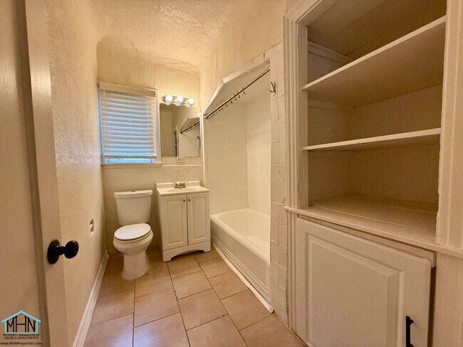 Building Photo - A Timeless Gem Awaits - Elegant Historic Home Nestled in the Heart of Los Angeles Heights Keyston...
