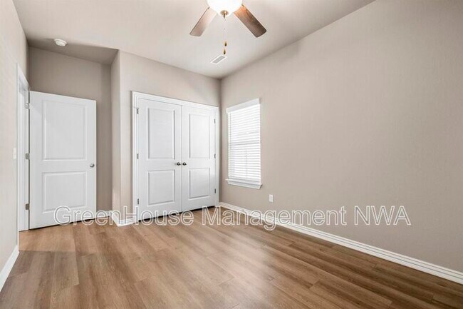 Building Photo - 210 Williams ct