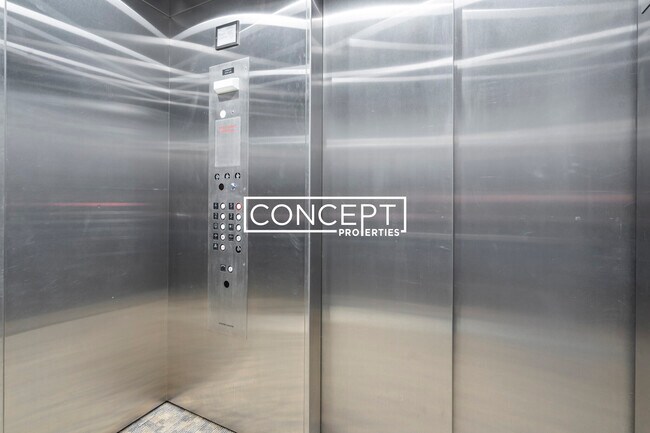 Building Photo - 9A Miner St. Unit 407